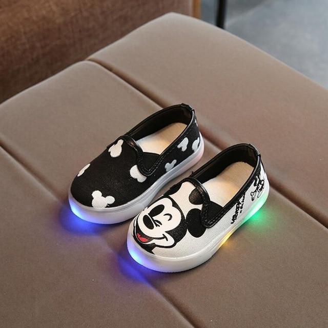 KIDS SHOES WITH LIGHT